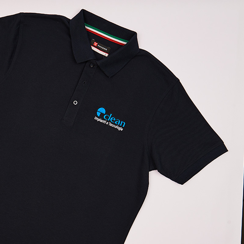 polo da lavoro con logo ricamato